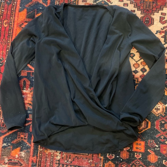 Lululemon black wrap top XS - Picture 2 of 3